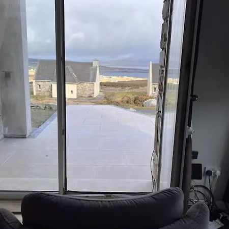 Spectacular Ocean Views In Tranquil And Private Location Holiday home Dooagh