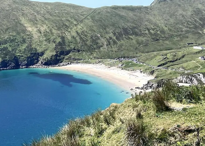 Spectacular Ocean Views In Tranquil And Private Location 度假居 *